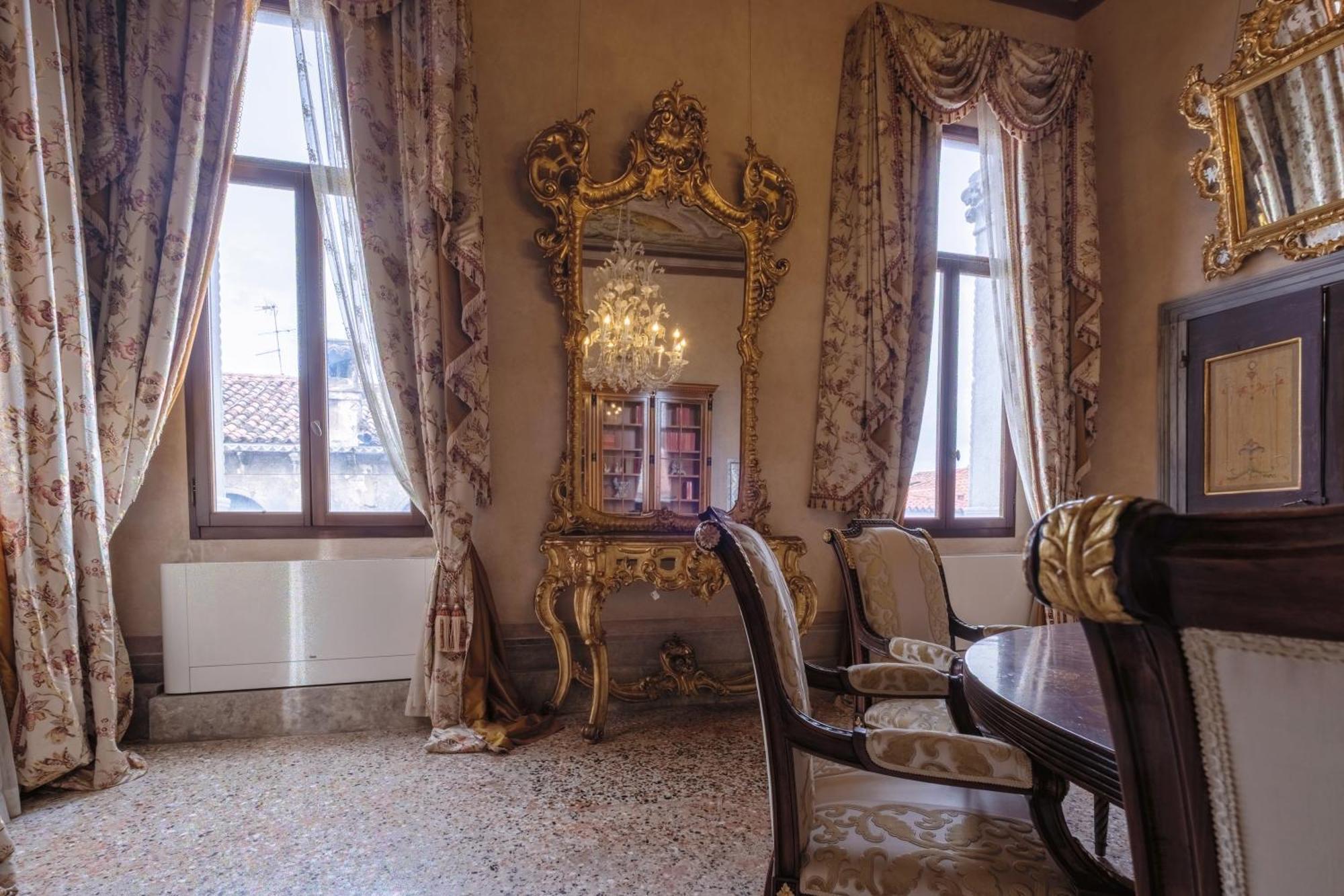 Palazzo Ca' Bernardo By Francesco Molon Hotel Venice Luaran gambar